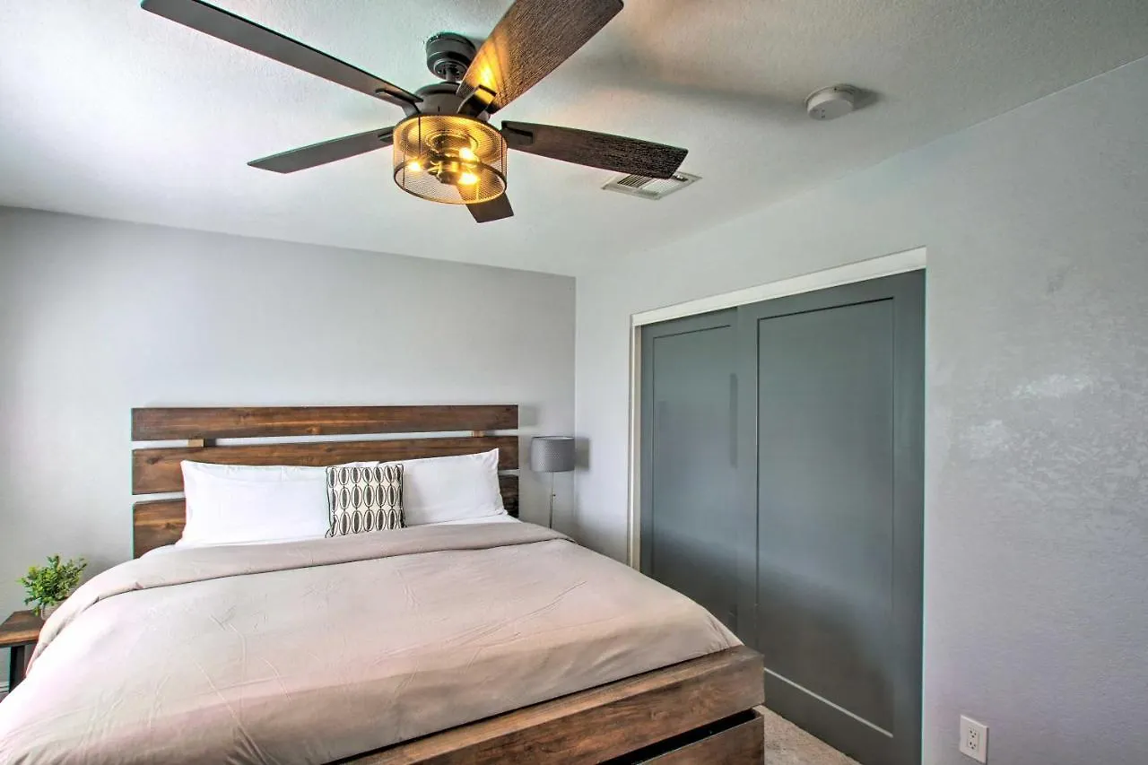 Charming Phoenix Home With Patio About 3 Miles To Dtwn! 0*,  United States