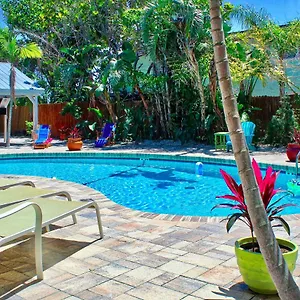 Coconut Grove 5 Apartment Clearwater Beach
