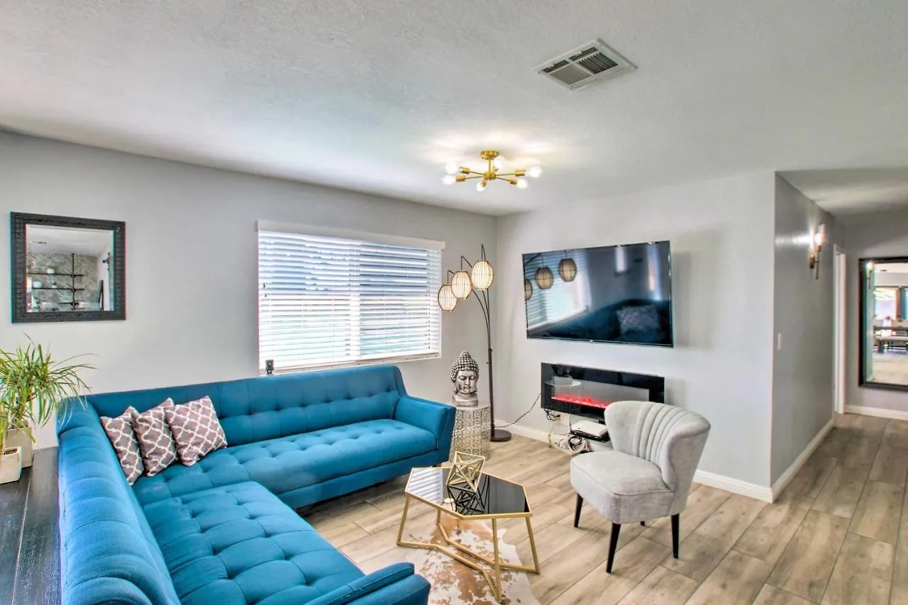 Holiday home Charming Phoenix Home With Patio About 3 Miles To Dtwn!