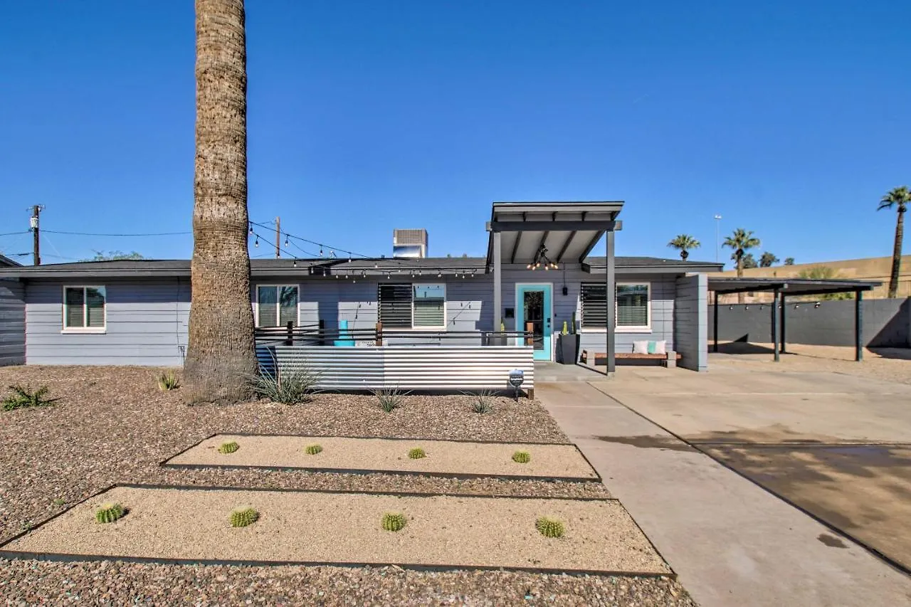 Charming Phoenix Home With Patio About 3 Miles To Dtwn! United States
